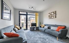 amazing apartments: Hopetoun Street